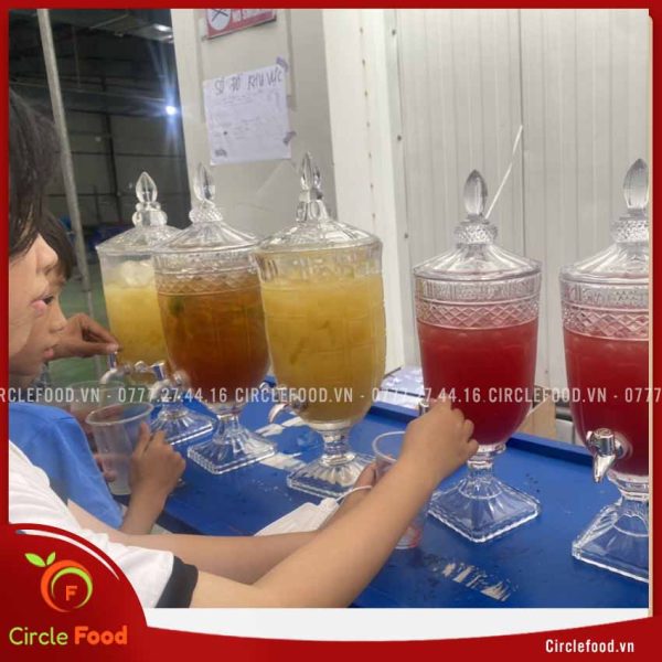 Circle Food cung cấp nước ép teabreak cho 500 nhân viên tại cổng B, kho Lazada, Sài Đồng - Long Biên