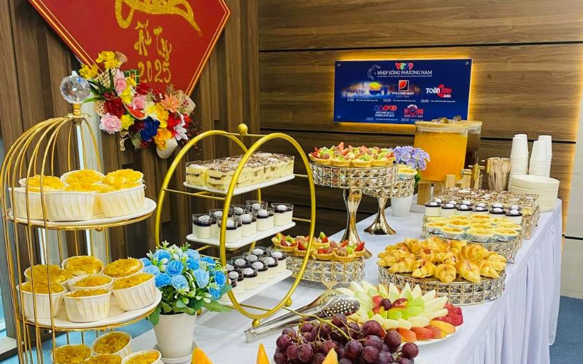 Bàn tiệc Teabreak chào mừng năm mới
