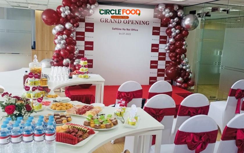 Bàn tiệc Teabreak khai trương do Circle Food setup