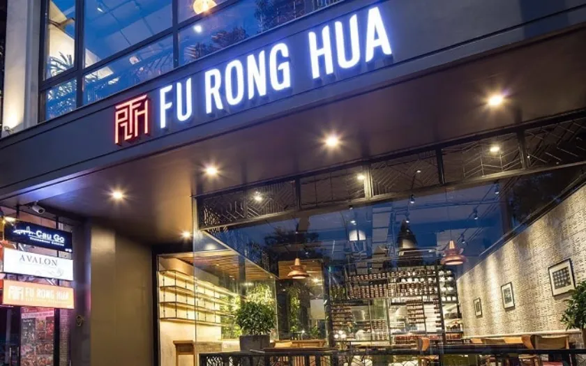 Không gian ăn của Fu Rong Hua