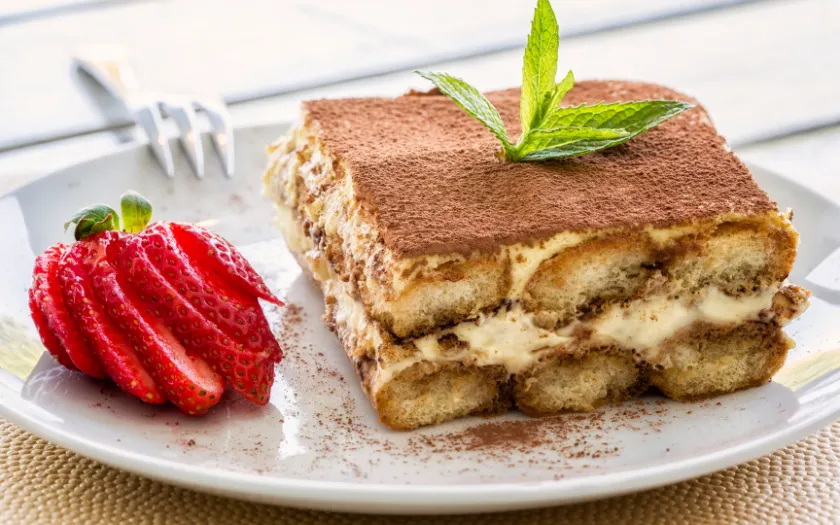 Lợi ích và tác hại của món bánh Tiramisu với sức khoẻ