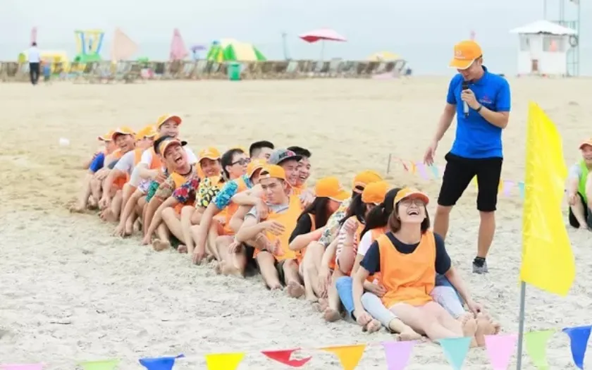 Team building công ty là hoạt động tập thể không thể thiếu trong doanh nghiệp