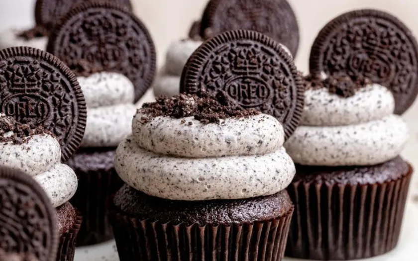 Oreo giòn tan hòa cùng lớp bánh ngọt ngào cho trải nghiệm hiện đại