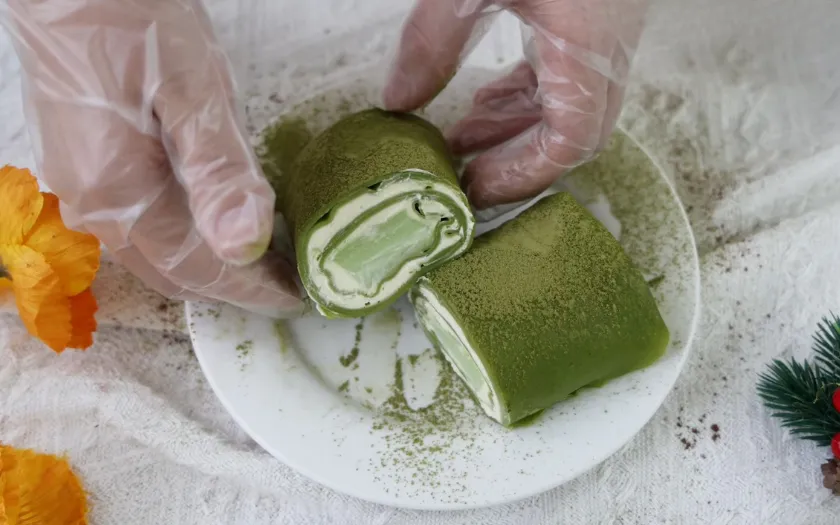 Bước 5: Hãy trang trí và thưởng thức chiếc bánh của bạn