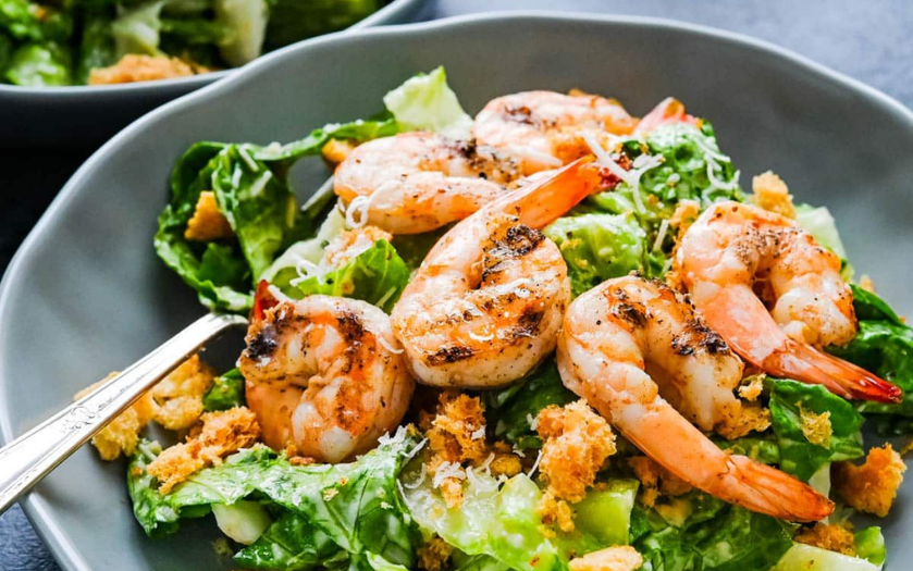 Caesar Salad kết hợp với tôm