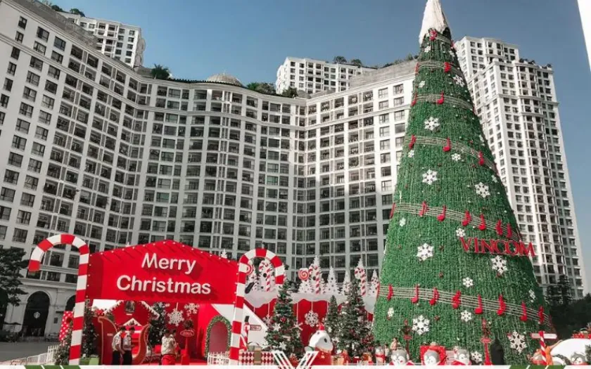 Times City là điểm đến lý tưởng cho các cặp đôi hoặc gia đình mỗi dịp Giáng sinh