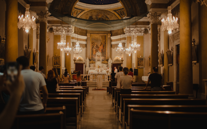 Đến nhà thờ mỗi mùa Giáng sinh là hoạt động phổ biến của các tín đồ Công giáo