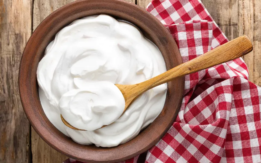 Mascarpone xuất hiện từ vùng Lombardy vào khoảng cuối thế kỷ 16 hoặc đầu thế kỷ 17