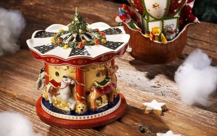 Món quà hộp nhạc Giáng Sinh thần bí