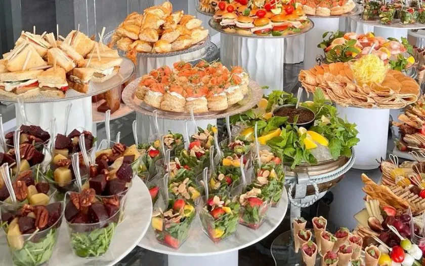 Lựa chọn thực đơn đúng với không gian tổ chức vô cùng quan trọng