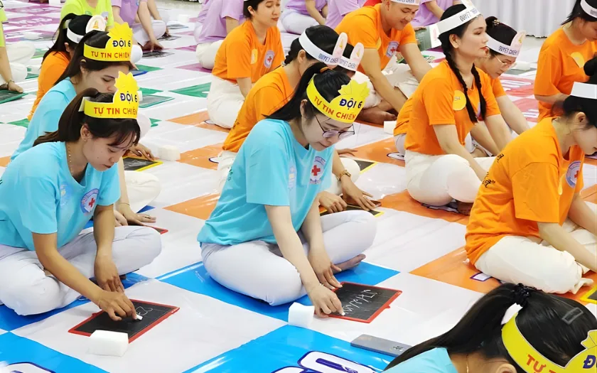 Trò chơi Rung chuông vàng là cơ hội để các thành viên thể hiện sự am hiểu về văn hóa công ty