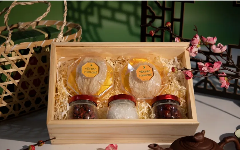 Bộ quà Tân Niên Yến Sâm Thịnh Vượng dễ dùng, hợp mọi lứa tuổi