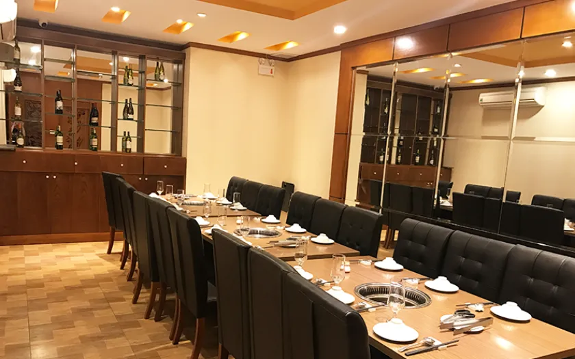 Không gian sang trọng tại Chef Dzung sẽ khiến cho bữa tiệc YEP thêm ấm cúng