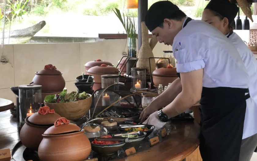 Live station món Việt phù hợp cho sự kiện có đông khách