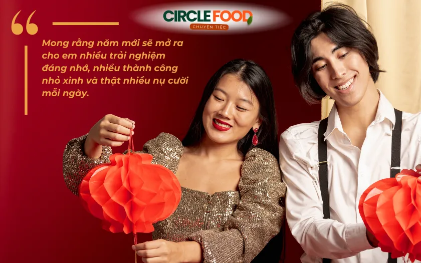 Anh chị em trao tặng cho nhau những lời chúc năm mới ý nghĩa