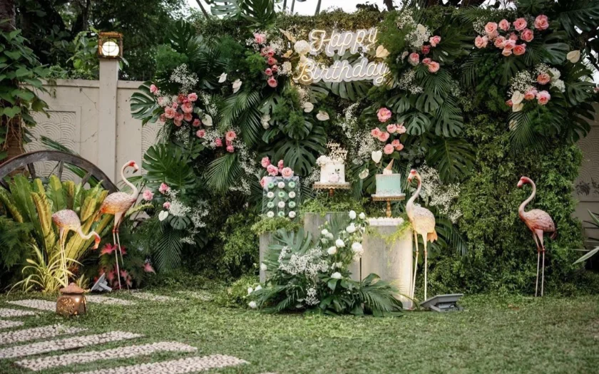 Tiệc sinh nhật tại sân vườn