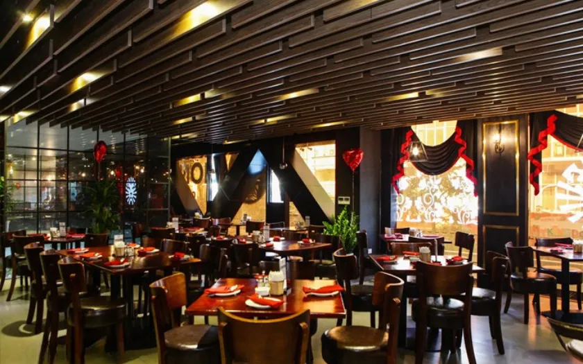 Lion Star với không gian hiện đại, rộng rãi phù hợp gia đình trẻ và nhóm đồng nghiệp.