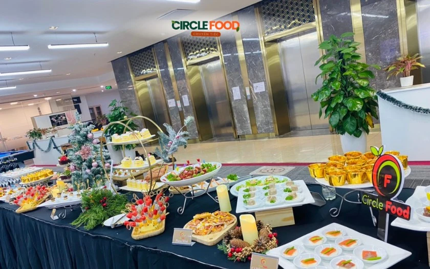 Lợi ích của dịch vụ đặt tiệc tất niên