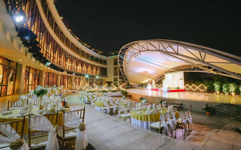 Không gian tổ chức sự kiện tại Cung Xuân Hà Nội rộng rãi và trang trọng, phù hợp cho Year End Party kết hợp hội nghị doanh nghiệp.