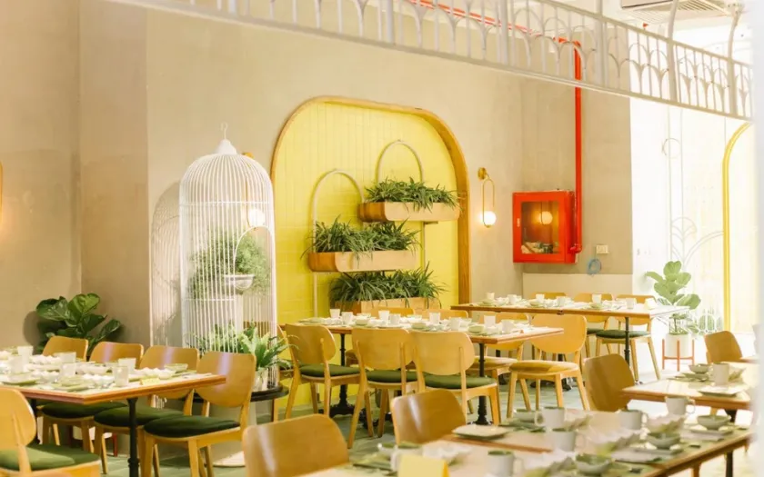 Không gian nhà hàng Cuốn N Roll – địa điểm đặt tiệc sinh nhật cho bé với thực đơn món Việt đa dạng