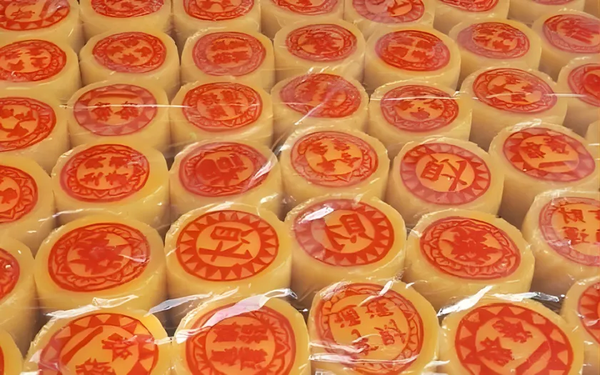 Bánh tổ thường được xem như biểu tượng của sự sum vầy và ổn định