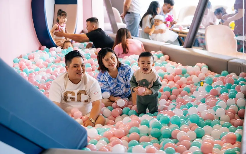 Khu vui chơi nhà bóng mini ngay tại công ty