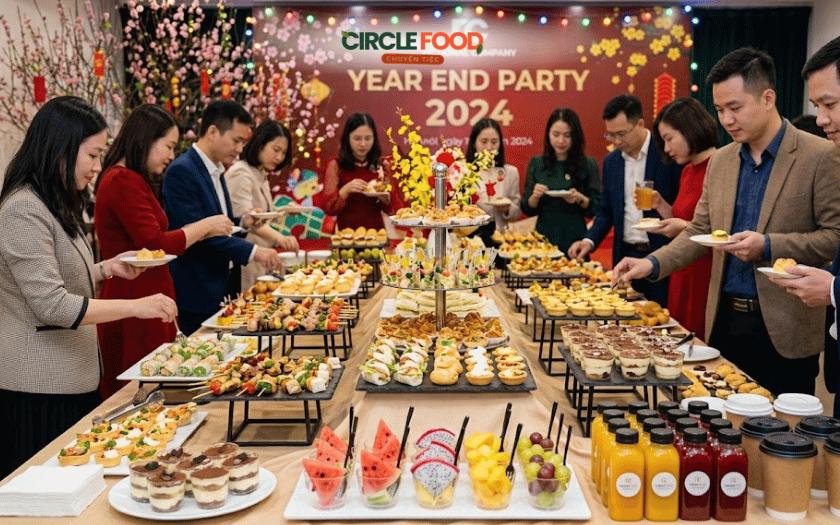 Các món ăn nhỏ gọn được phục vụ trong tiệc tea break YEP