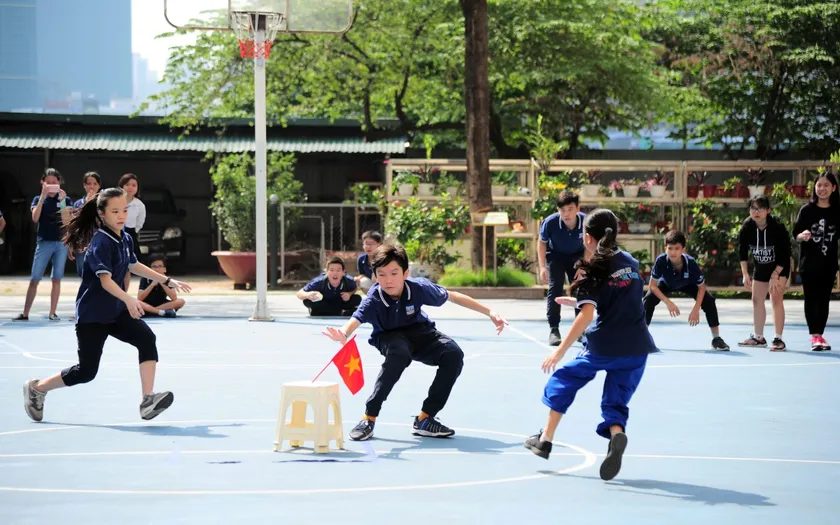 Cướp cờ đòi hỏi các em phải có đôi chân nhanh nhẹn