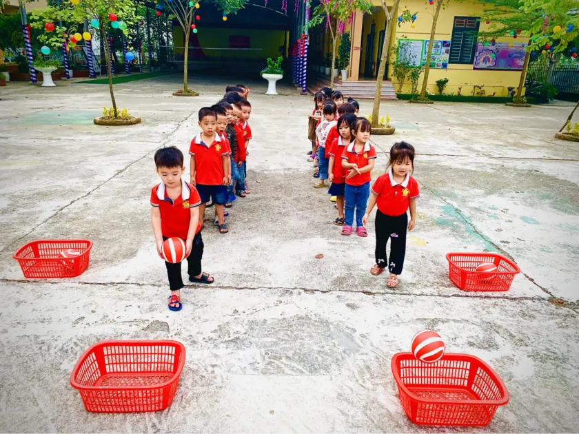 Kỹ năng ném bóng chuẩn xác là lợi thế khi chơi trò này