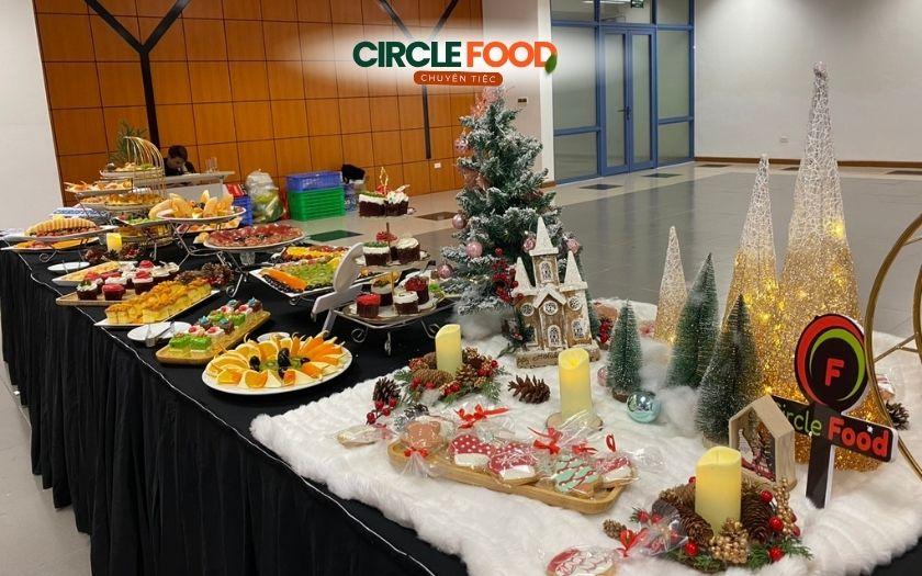 Dự án thực tế Tea break tại trường học do Circle Food triển khai tại NEU dịp Giáng sinh