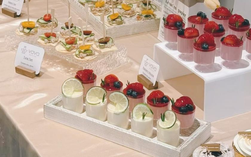 Nhóm đồ ngọt mang đến sự cân bằng cho từng set Canape