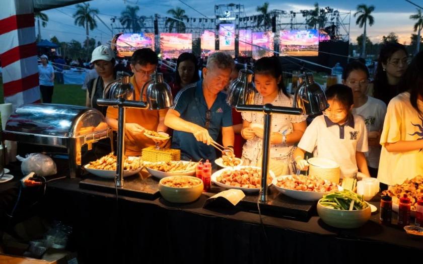 Tiệc BBQ kết hợp tiệc Buffet